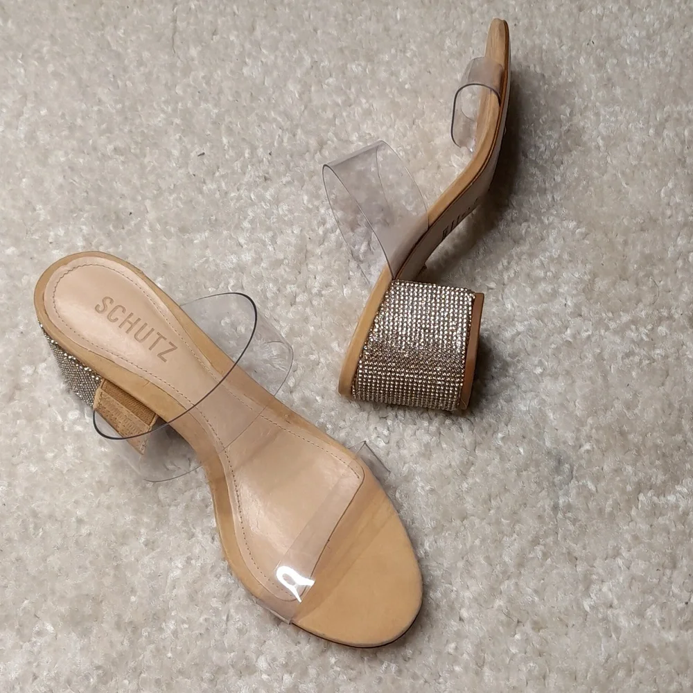 SCHULTZ pvc block heel slides size 7